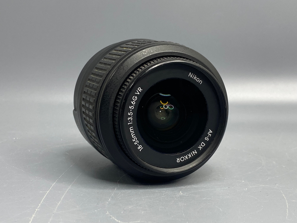 Nikon 18-55mm f/3.5-5.6G AF-S VR DX