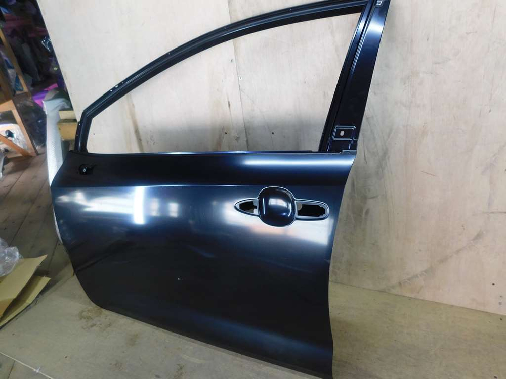 дверь передняя левая Toyota Corolla ZRE210 2021