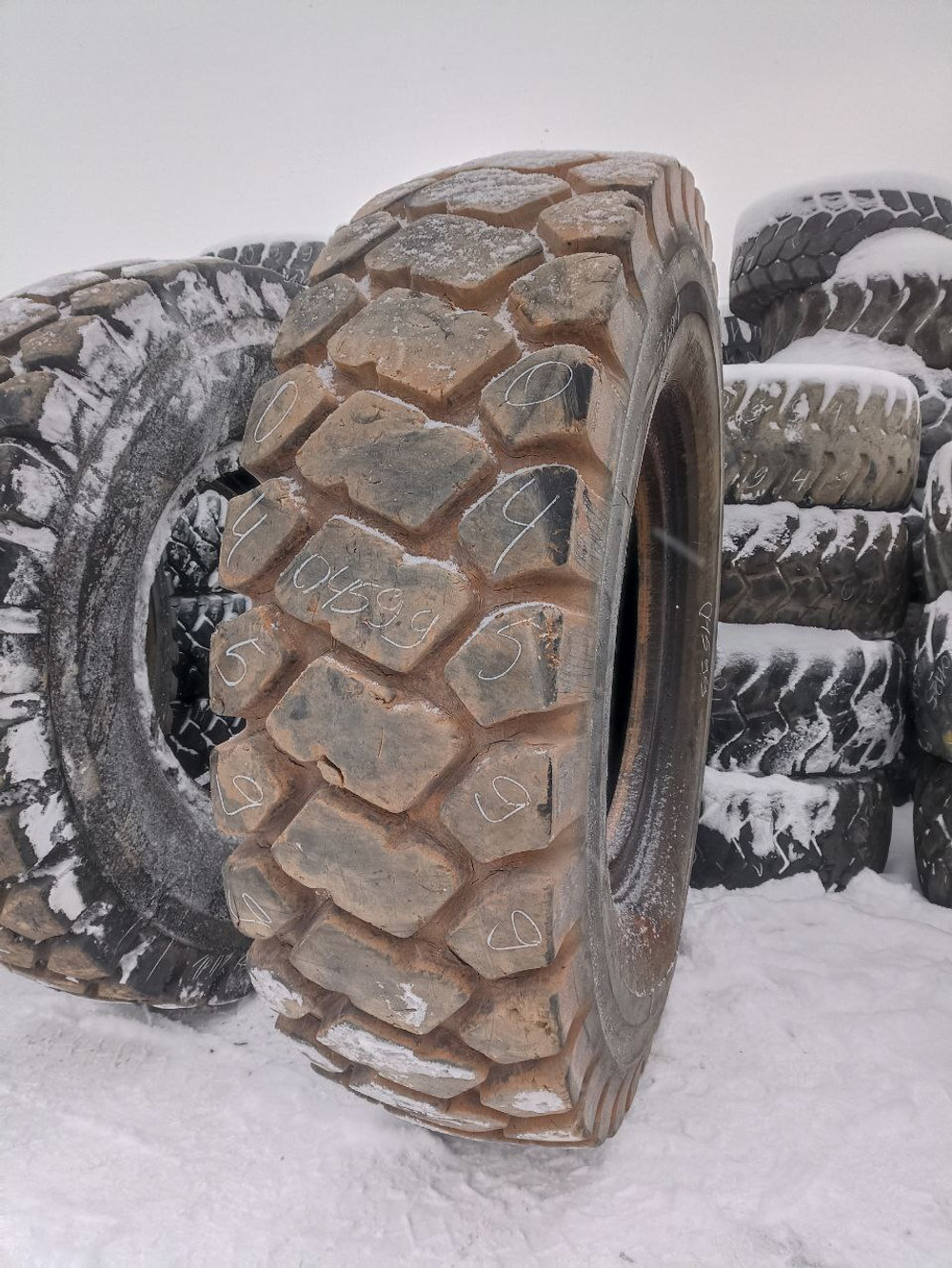 27.00R49 Bridgestone VMTP шина б/у
