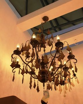 vintage chandelier  01-60 ( by Funky Vintage )