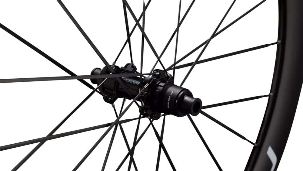 Колеса шоссейные 28" Roval Rapide CLX III Gloss Carbon/Gloss White