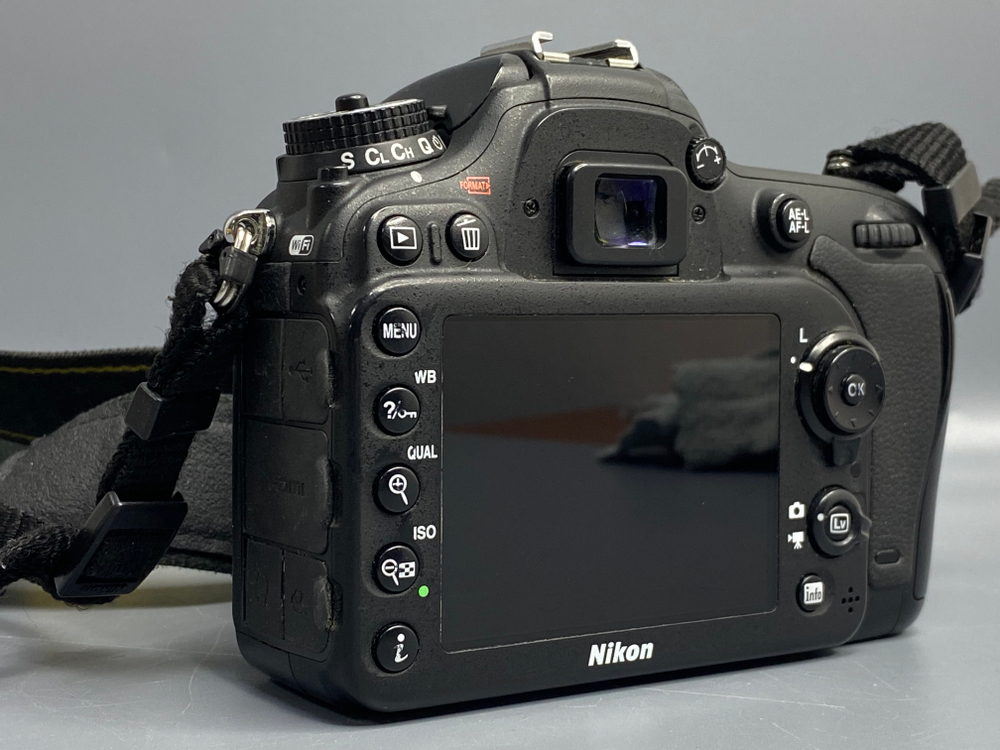 Nikon D7200 — 316 518 кадров