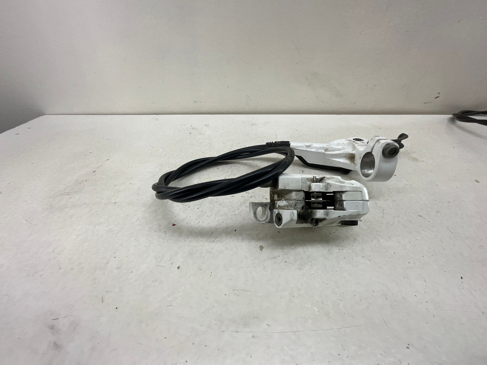 Тормоз для велосипеда Shimano BL-MT396 передний