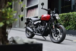 Royal Enfield Hunter 350 Rebel Red