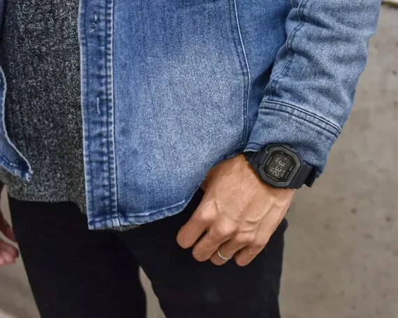 Наручные часы Casio GBX-100NS-1E