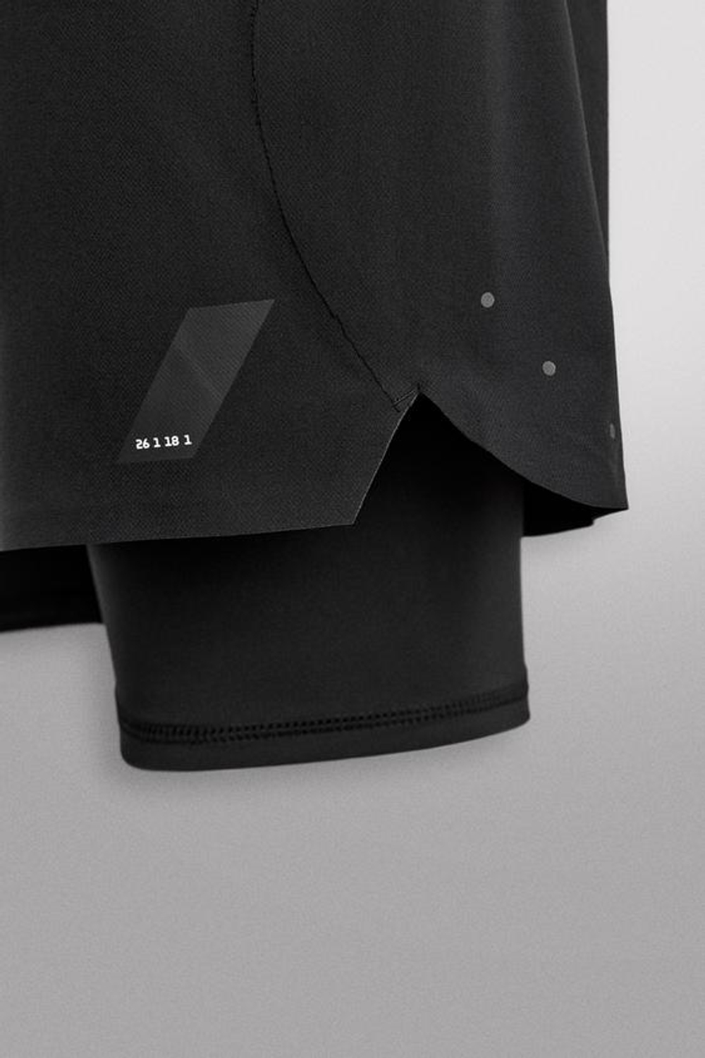 ZARA БАЗОВЫЕ СПОРТИВНЫЕ ШОРТЫ 2 В 1, ЧЕРНЫЙ