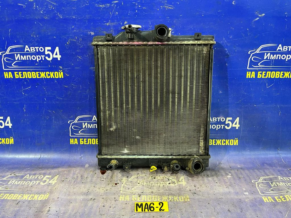 Радиатор двигателя Honda DOMANI 1995