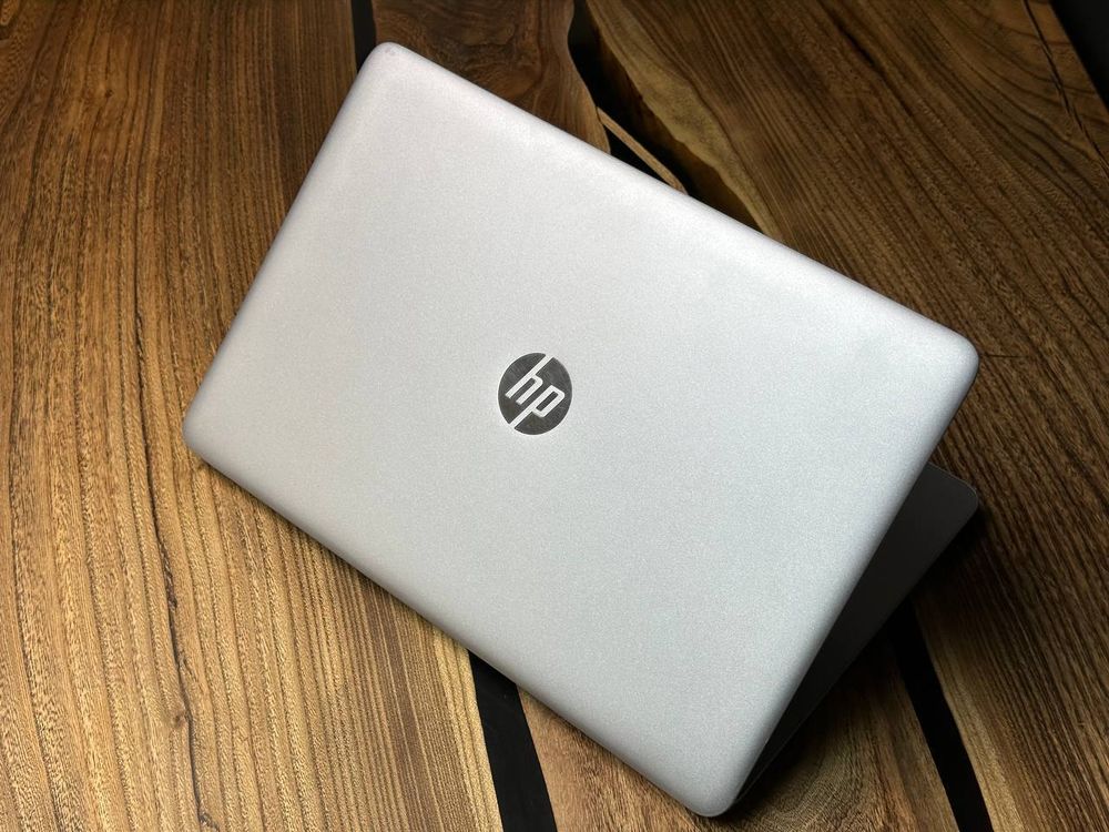 15.6" Ноутбук HP EliteBook 850 G3 Touch (1920x1080, Intel Core i5-6300U, RAM 8ГБ, SSD 256ГБ, Intel HD Graphics 620, Win 10 Pro)