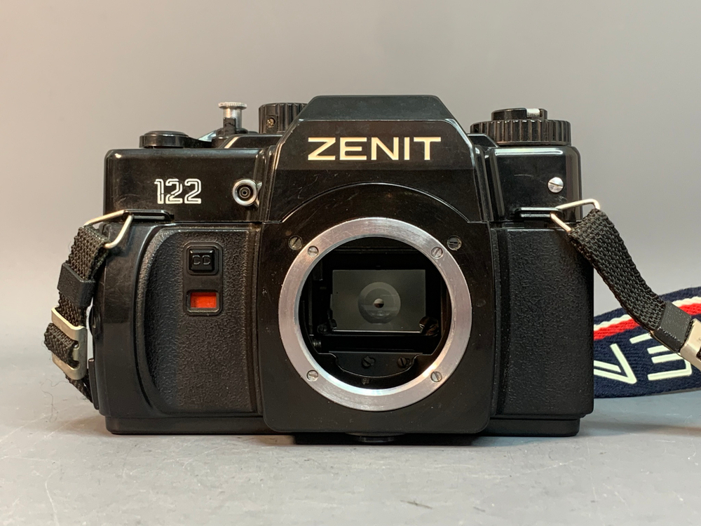 Zenit 122 + MC Helios-44M-6 царапки на передней линзе
