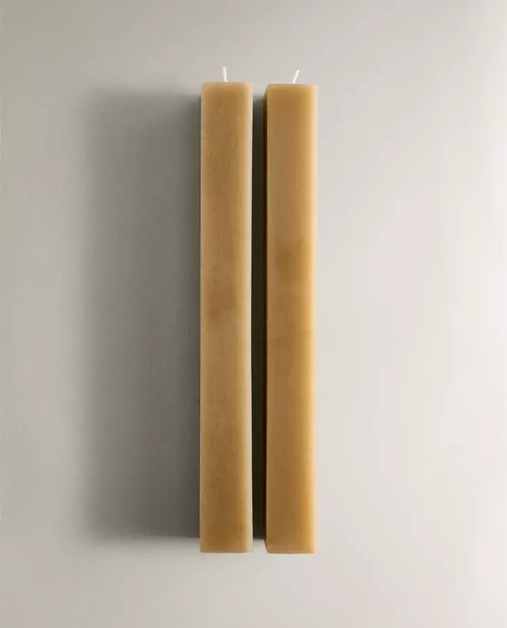 ZARA HOME НАБОР ДЕКОРАТИВНЫХ КВАДРАТНЫЙ СВЕЧЕЙ ( 2 ШТ.), ЗЕЛЕНЫЙ