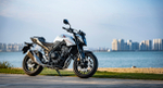 Мотоцикл Honda CB400F белый
