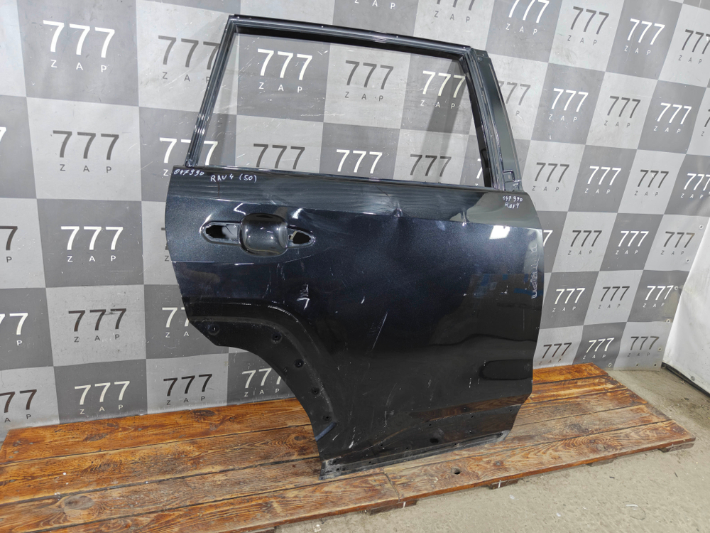 Дверь задняя правая Toyota RAV4 V (XA50) 18-нв Б/У Оригинал 670030R150