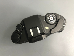 Leica R9