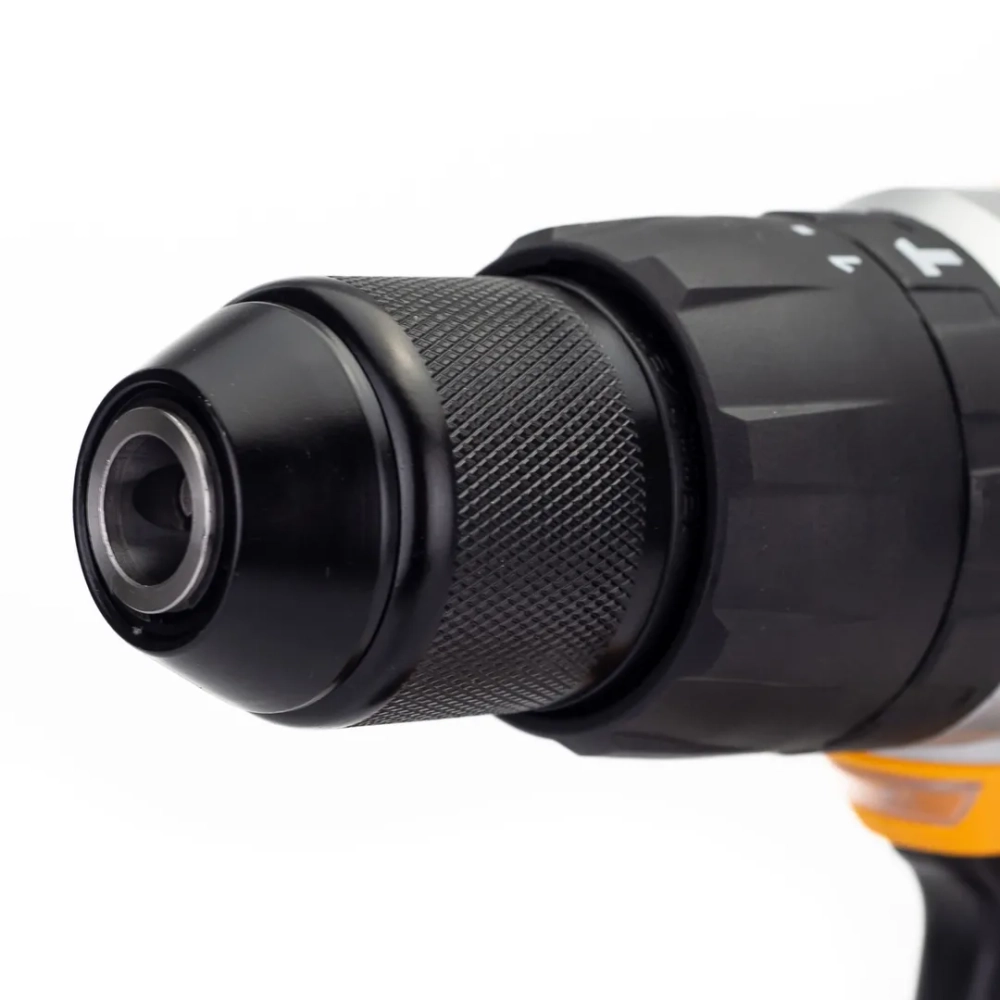 Дрель-шуруповерт аккумуляторная (JCB-18CD-B-E) 18V, max 45Nm в комплекте с зарядным устройством (JCB-18VFC-E) 2.4A и батареей аккум(JCB-20LI-E) 2.0AH JCB JCB-18CD-2XB-E