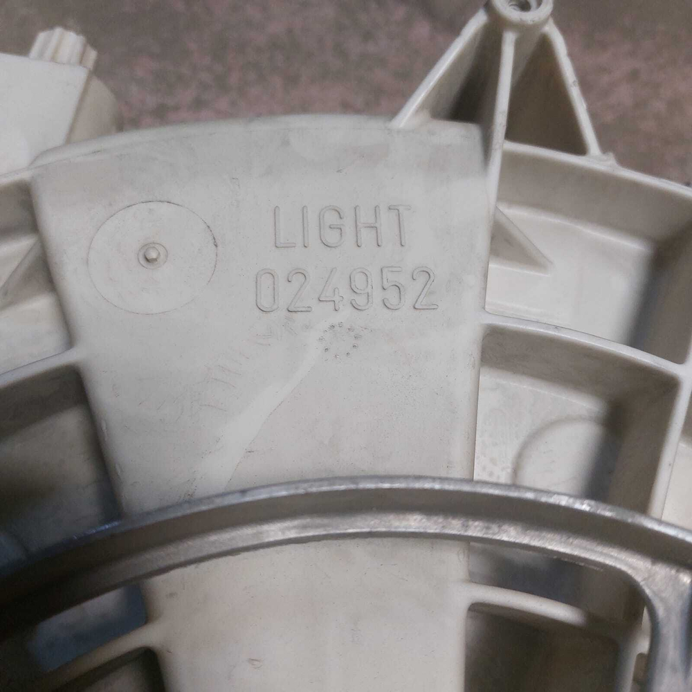 31 Бак для стиральной машины Ariston 14802487800 б/у