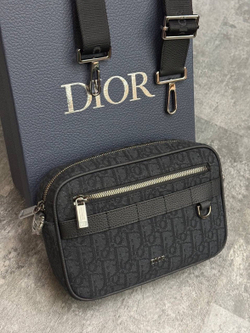 Сумка через плечо Christian Dior Safari Bag with strap