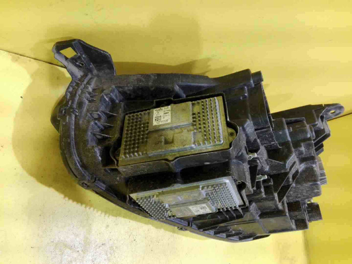 Фара правая Volvo XC90 2 (2014-2019) Full LED