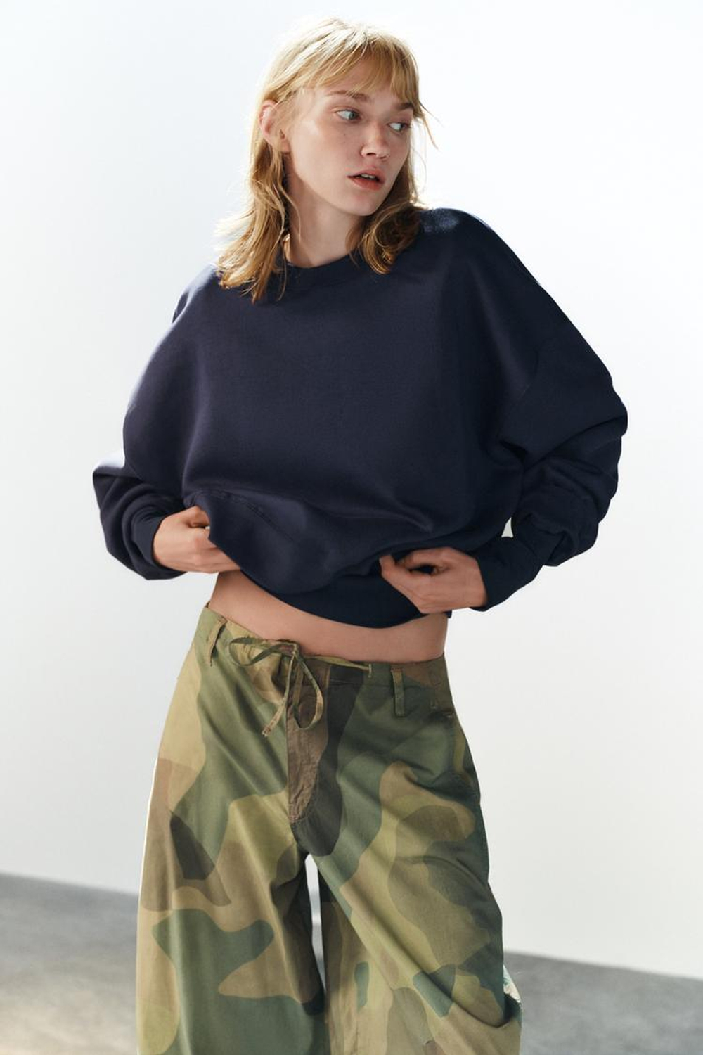 ZARA БАЗОВАЯ ТОЛСТОВКА, МОРСКОЙ СИНИЙ