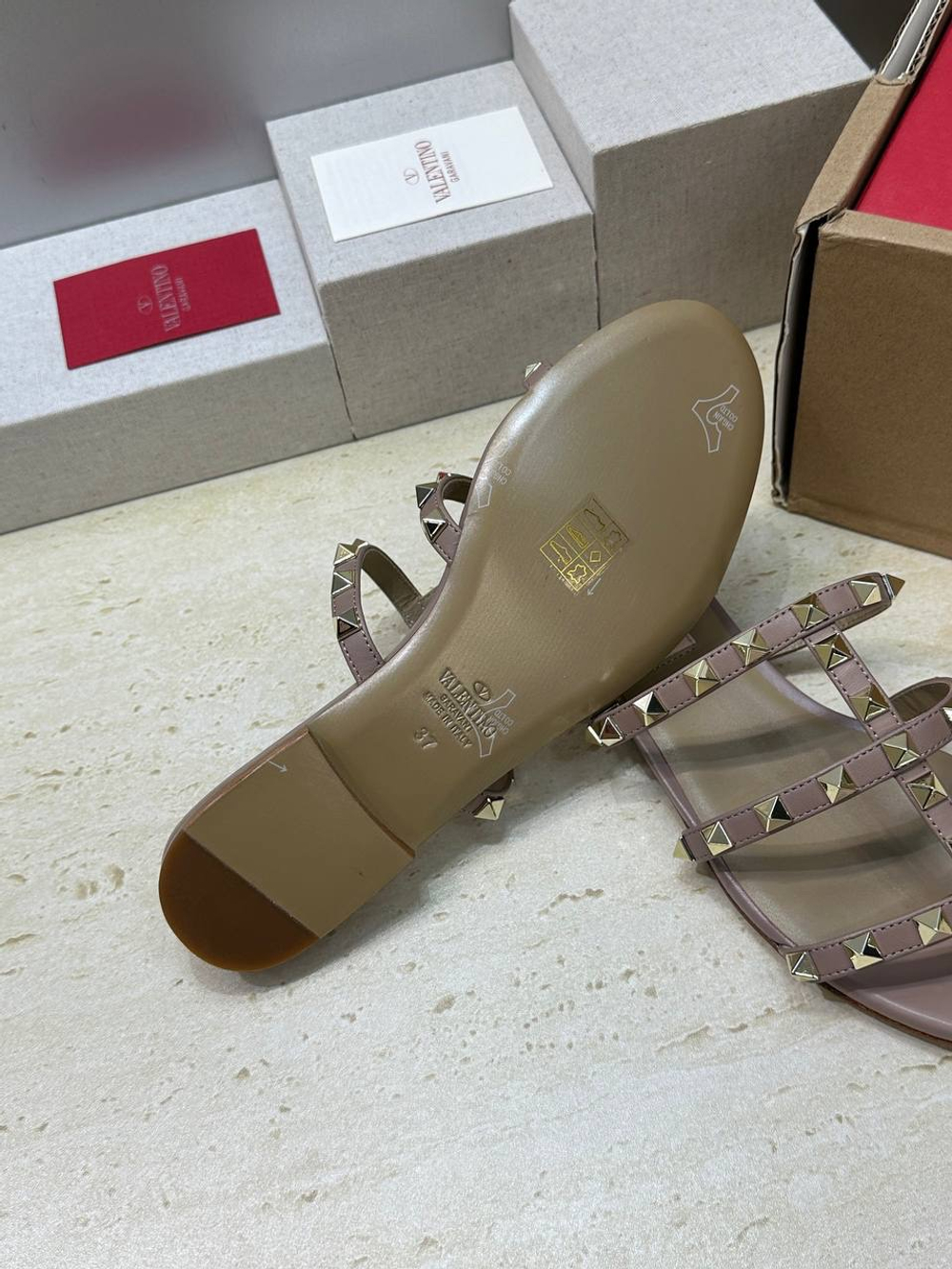Сабо Valentino