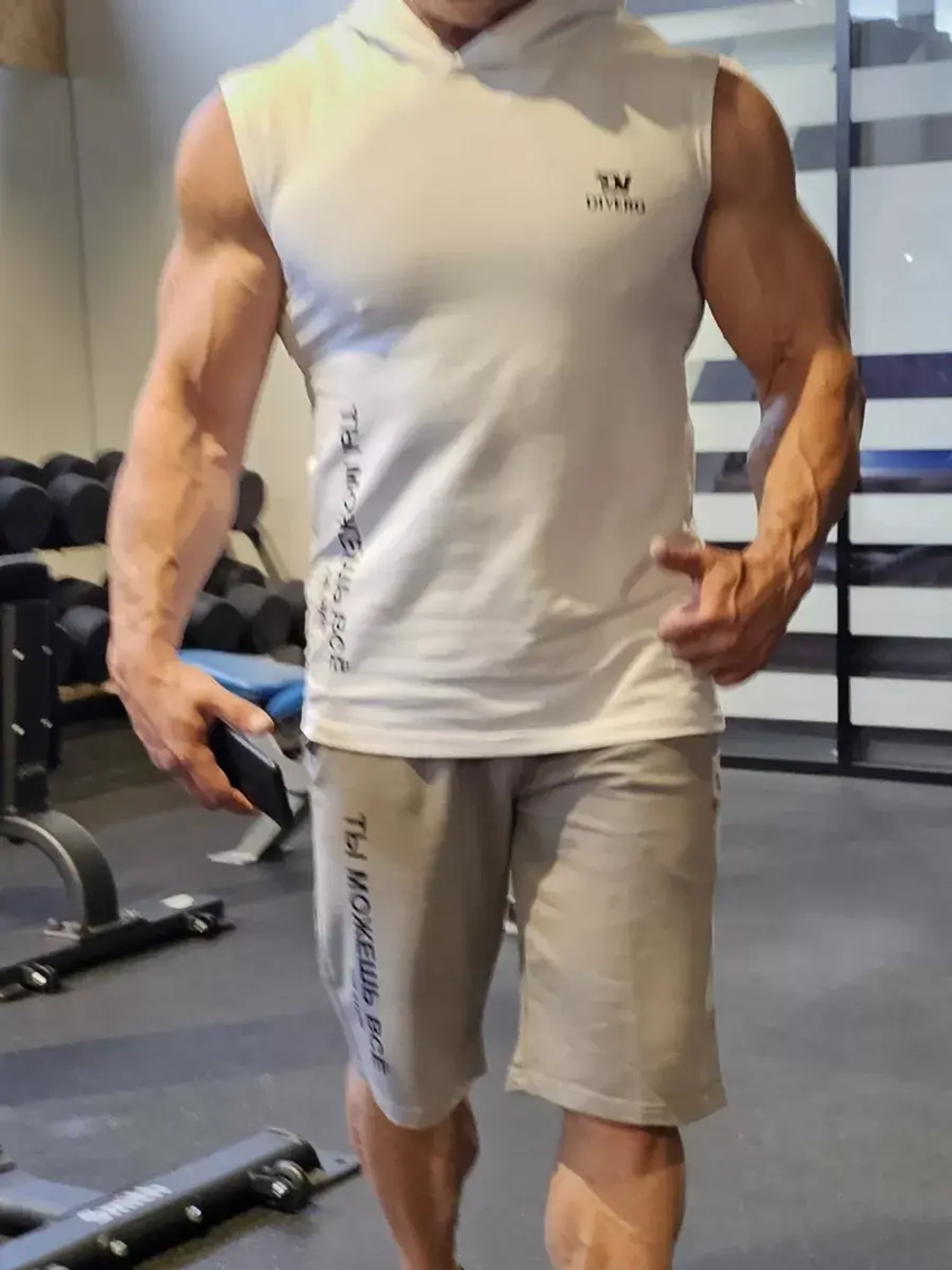 Шорты спортивные