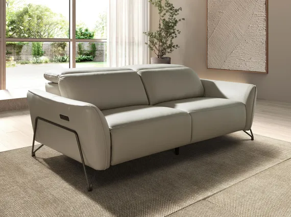 Трехместный диван с реклайнером Angel Cerda 6264 из песочной натуральной кожи