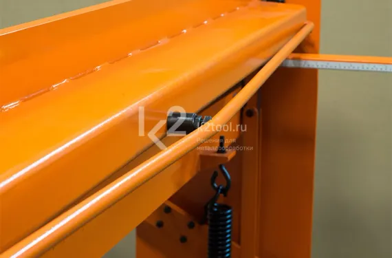 Ножная гильотина STALEX Q01-1.2x2500B