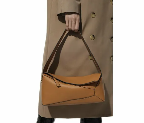 Сумка Loewe Puzzle Hobo коричневый