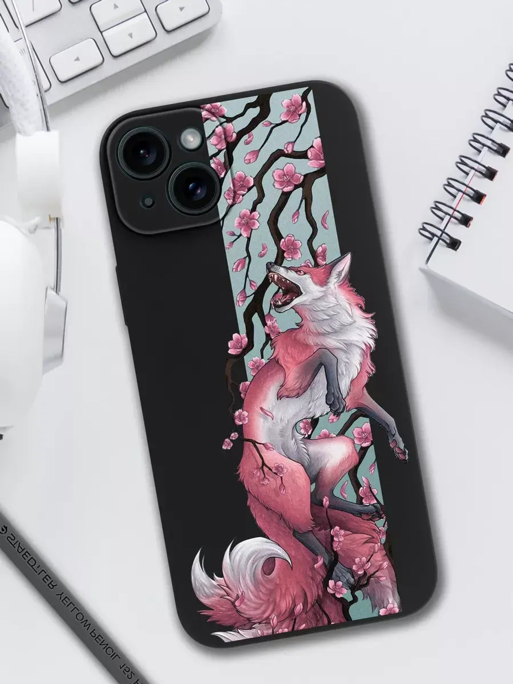 Чехол на iPhone 15 Plus с принтом
