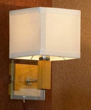 Бра LSF-2501-01 светлое дерево Montone Lussole