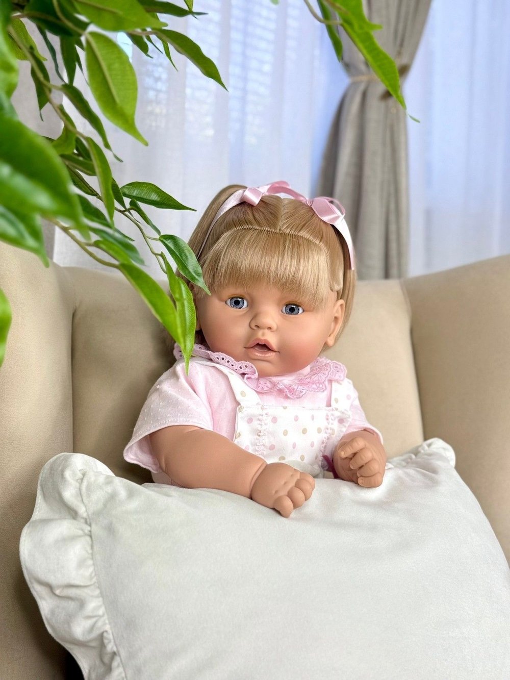 Кукла для девочки мягконабивная 62см Дульзона (8052S)