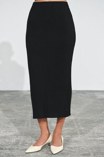 ZARA ТРИКОТАЖНАЯ ЮБКА МИДИ В РУБЧИК, ЧЕРНЫЙ