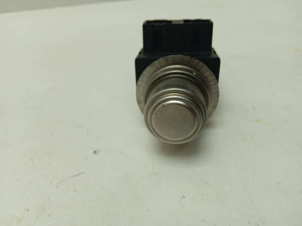 SRV55T03EU/30 ктп17 Термостат для посудомоечной машины Bosch 5600049067 б/у