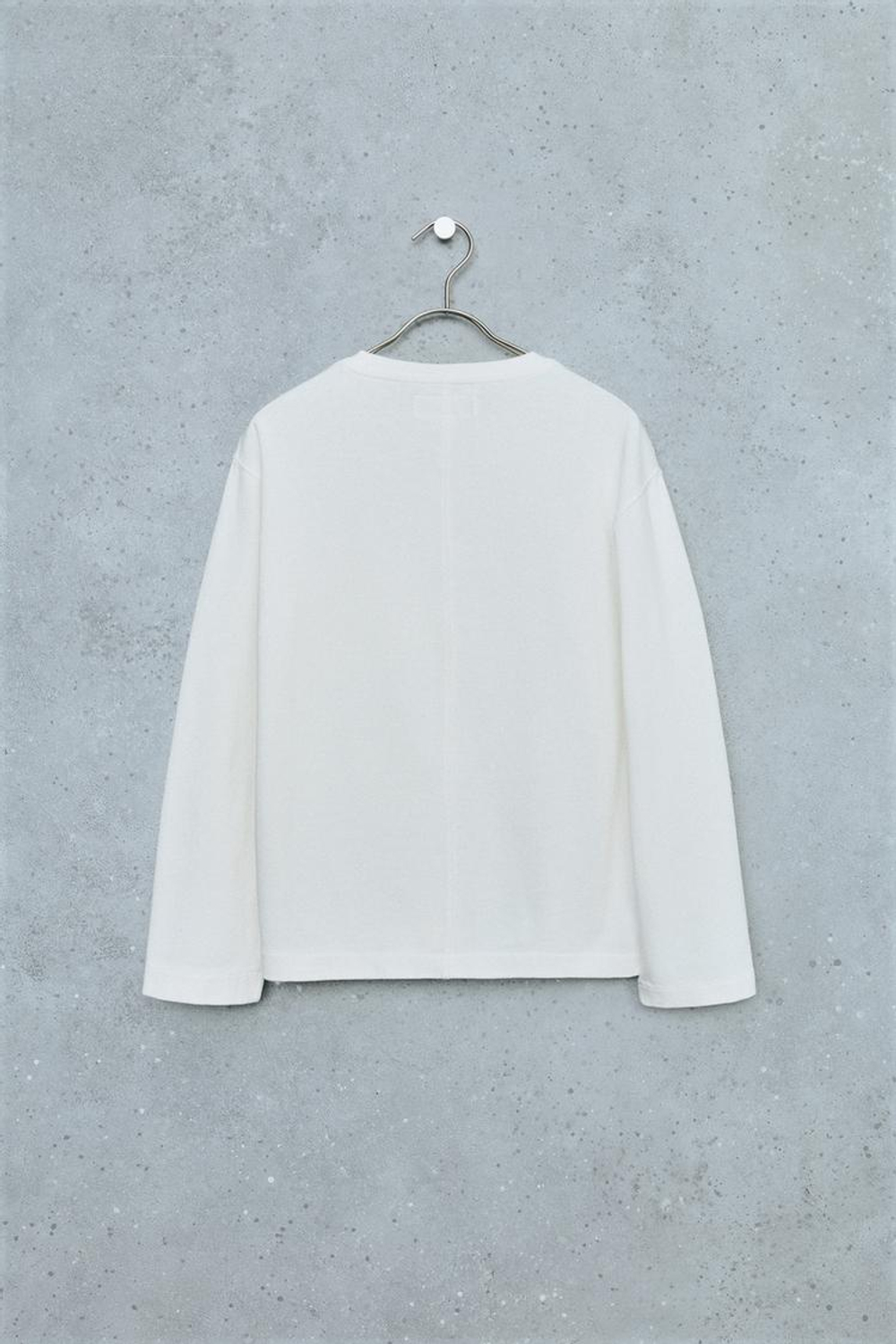 ZARA STORIESZ — ФУТБОЛКА ИЗ ПЛОТНОГО ХЛОПКА С ЭФФЕКТОМ ПОТЕРТОСТИ, БЕЛЫЙ