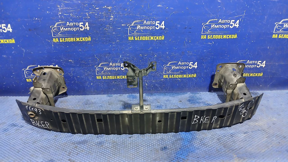 Усилитель переднего бампера MAZDA AXELA 2003-2006