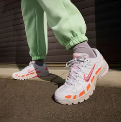 Кроссовки женские NIKE WMNS NIKE P-6000 BM