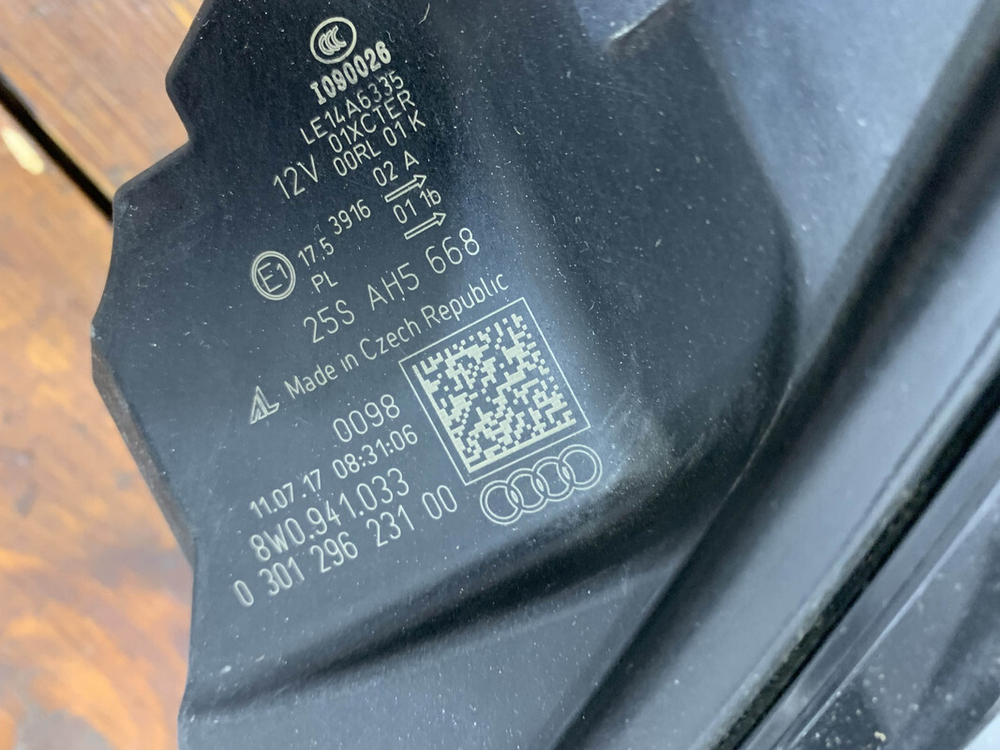 Фара левая LED Audi A4 (B9) 15-20 Б/У Оригинал 8W0941033