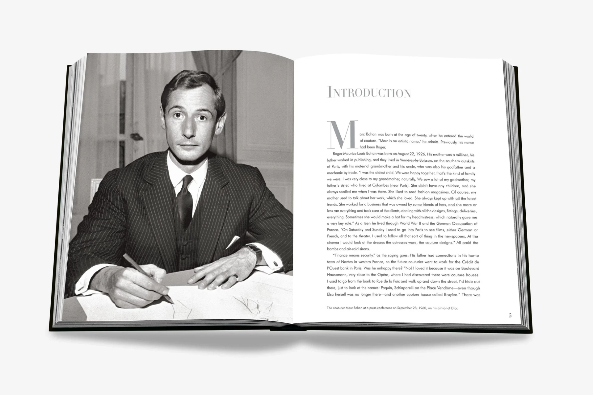 Книга ASSOULINE Dior by Marc Bohan