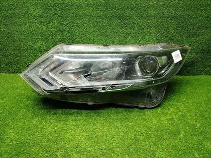 Битая Фара левая Nissan Qashqai j11 17-23 галоген
