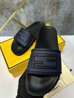 Шлепанцы Fendi
