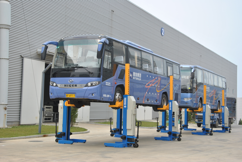 FC55W-4 Комплект беспроводных подкатных колонн для грузовых автомобилей, г/п 5.5 т. (4шт)
