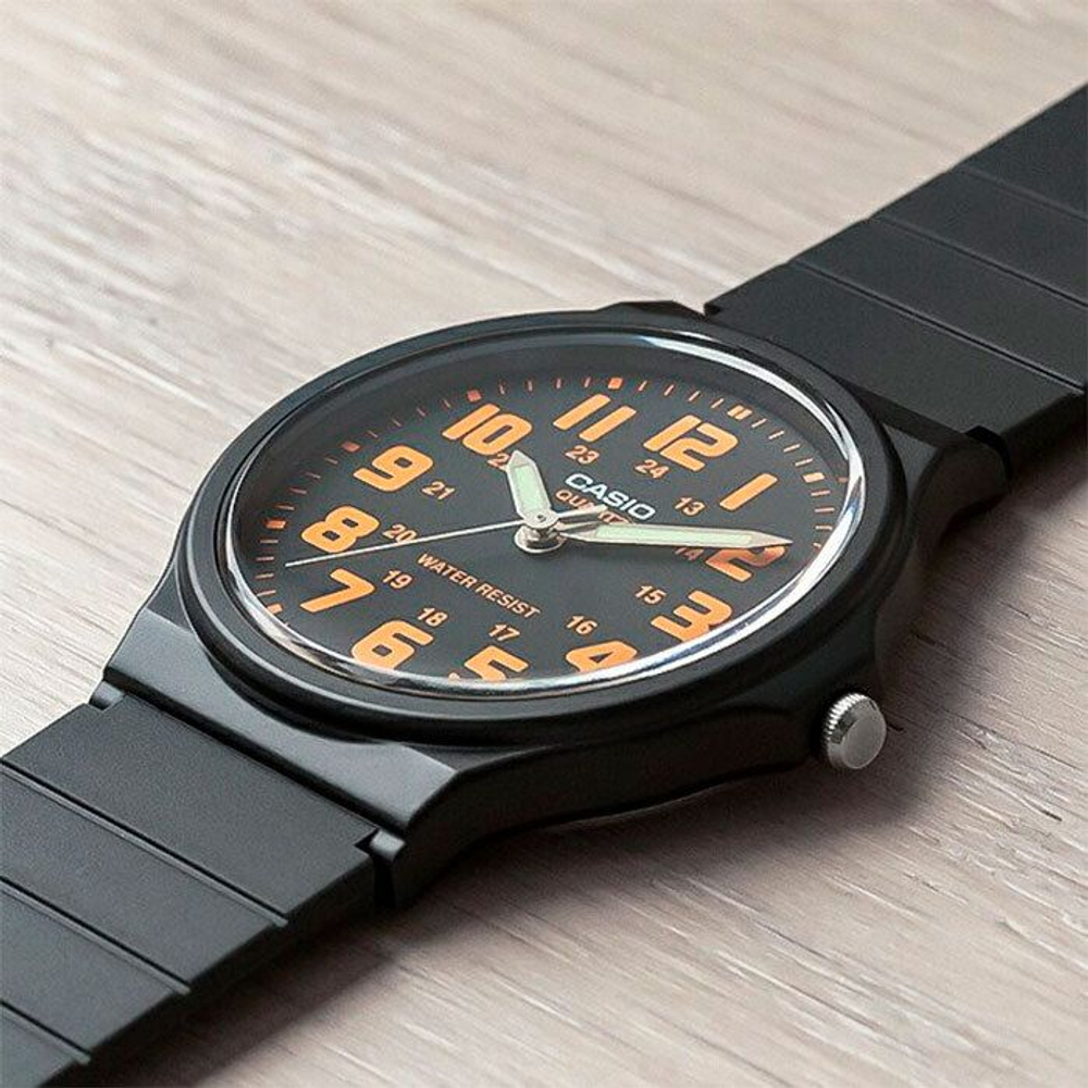Наручные часы Casio MQ-71-4B