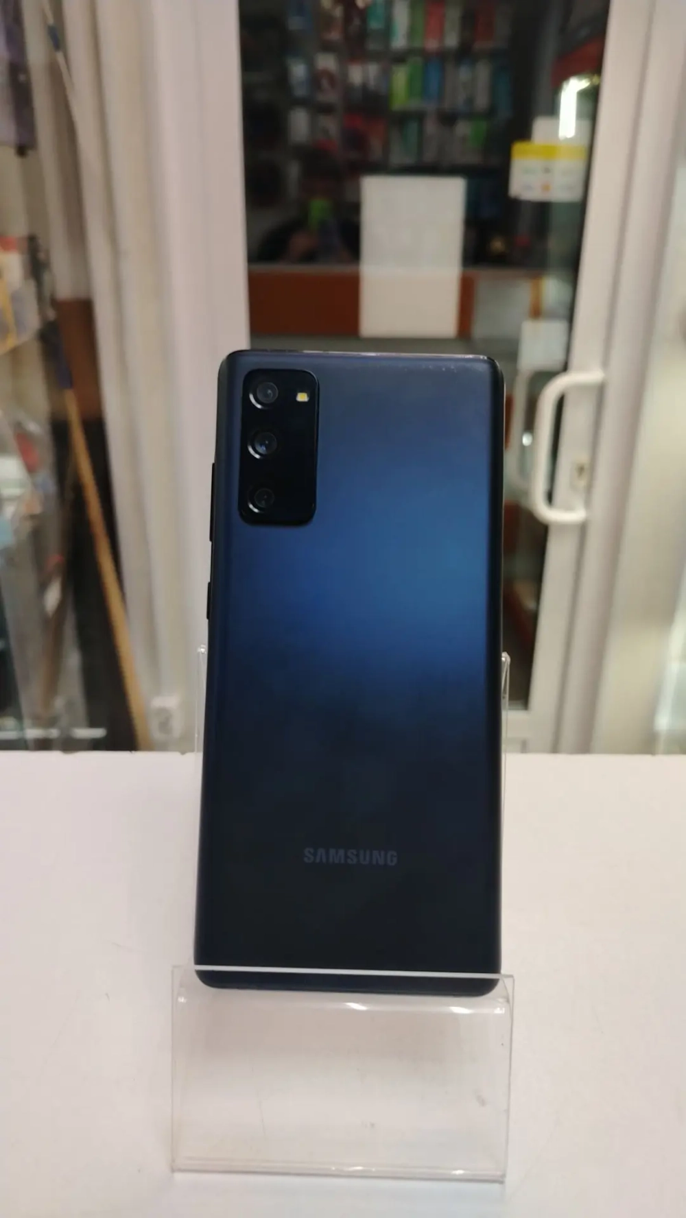 Смартфон Samsung s20 fe 6/128 Гб