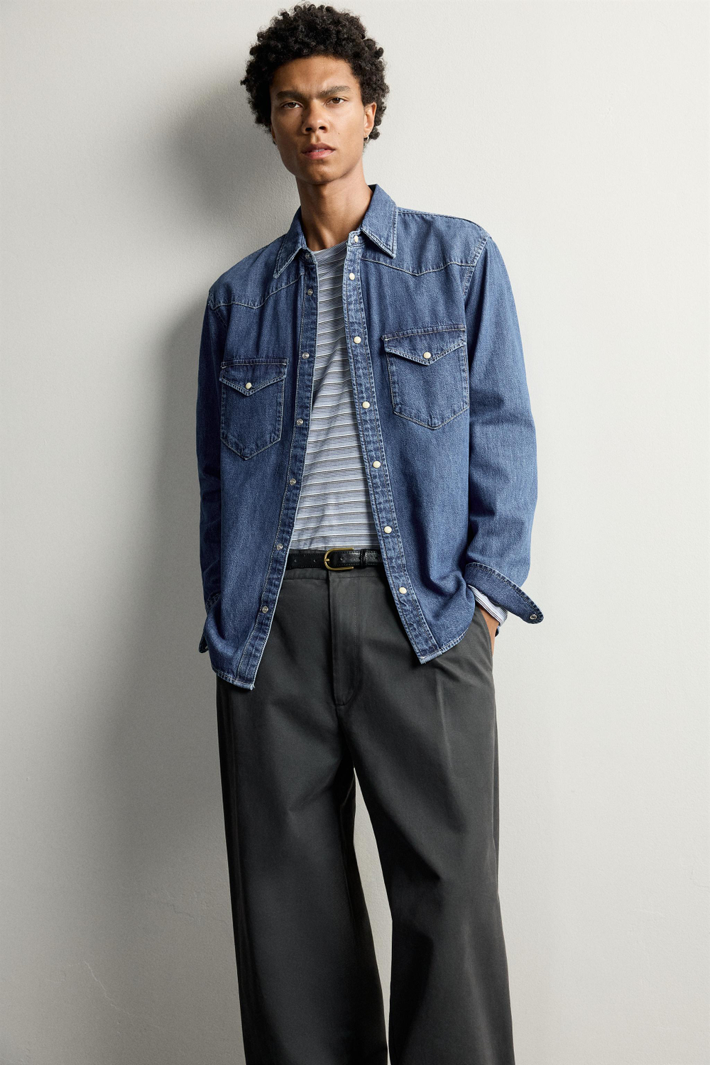 ДЖИНСОВАЯ РУБАШКА REGULAR FIT — ZARA · 6987/370