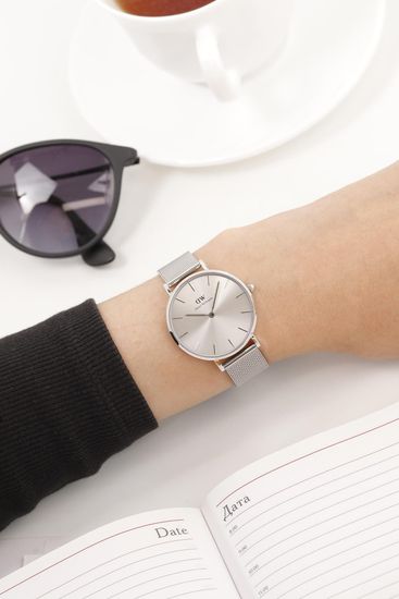 Часы женские Daniel Wellington DW00100468 Petite 32 мм