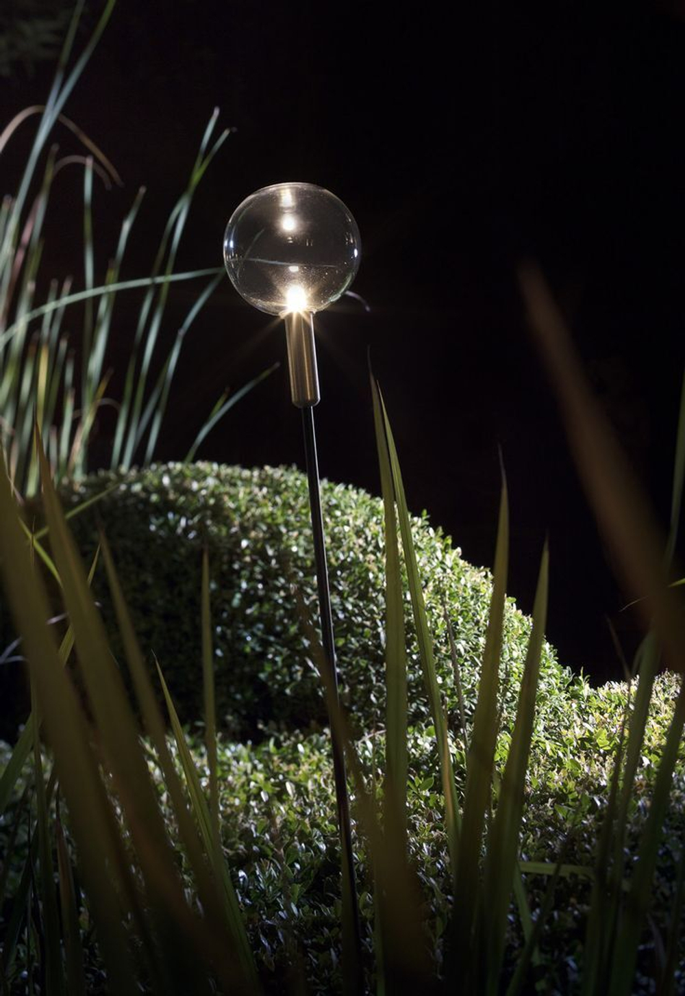 Outside design lamp Syphasfera by Catellani & Smith