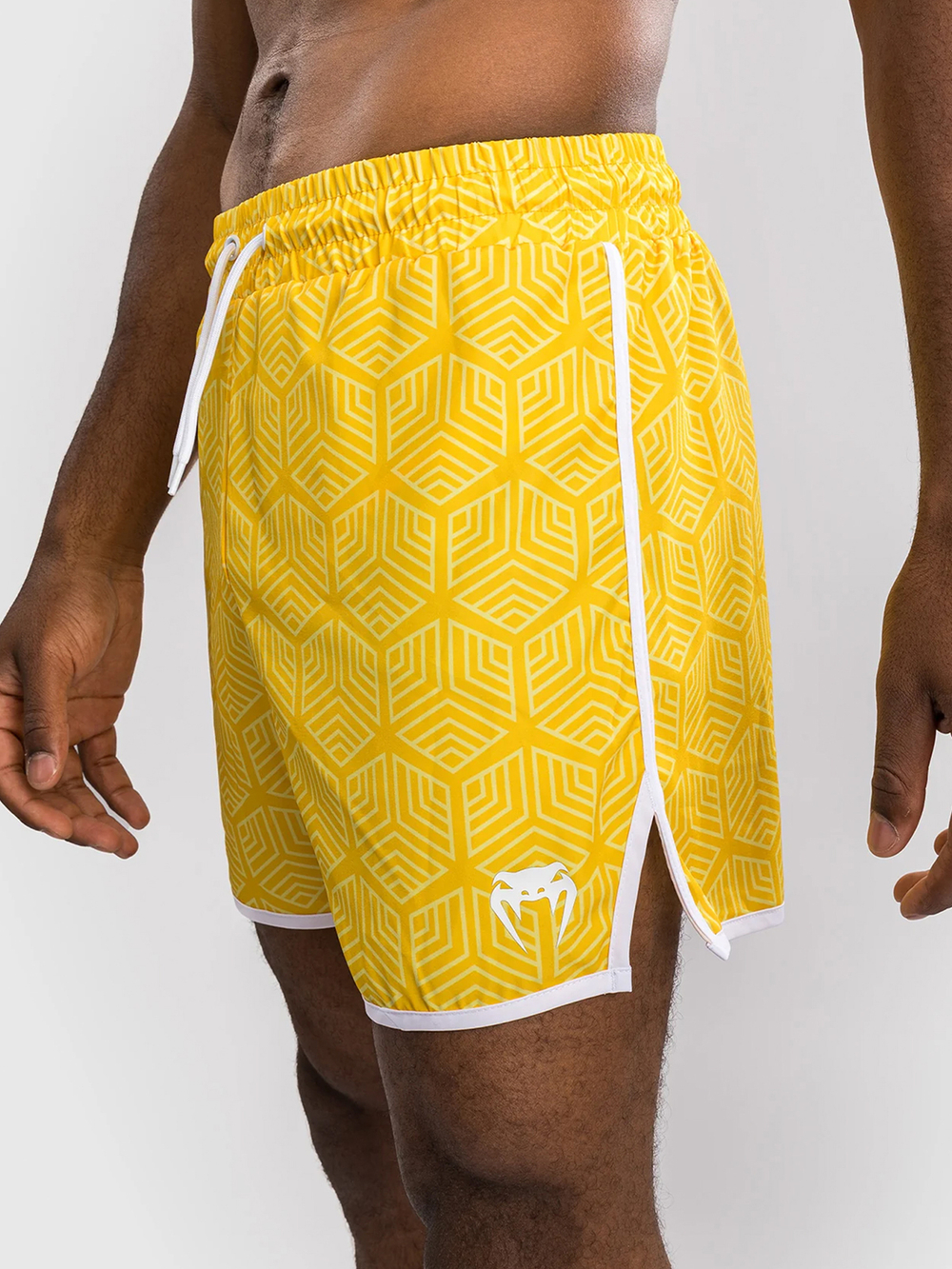 Бордшорты Venum Octane Vibrant Yellow