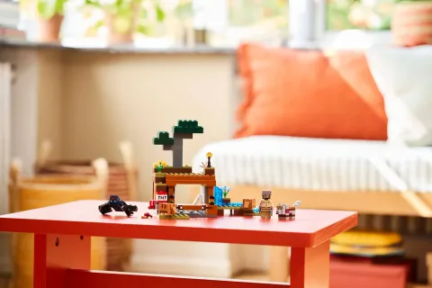 Конструктор LEGO Minecraft 21269 Экспедиция на рудник Броненосец