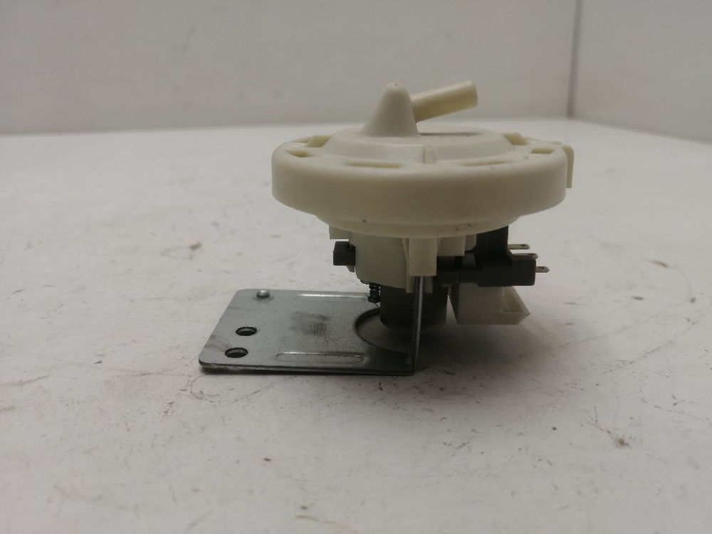 WMD75105BL кт98 Датчик уровня воды для стиральной машины Beko WMD75105BL б/у
