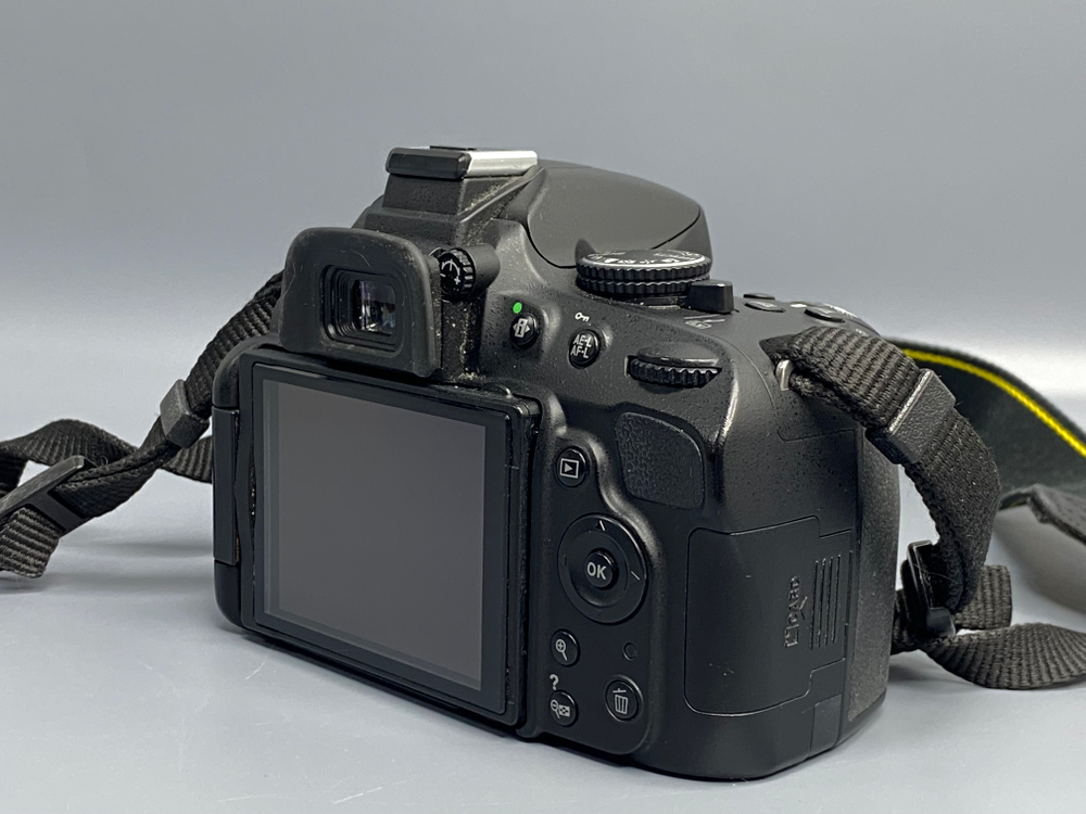 Nikon D5100 — 17 000 кадров