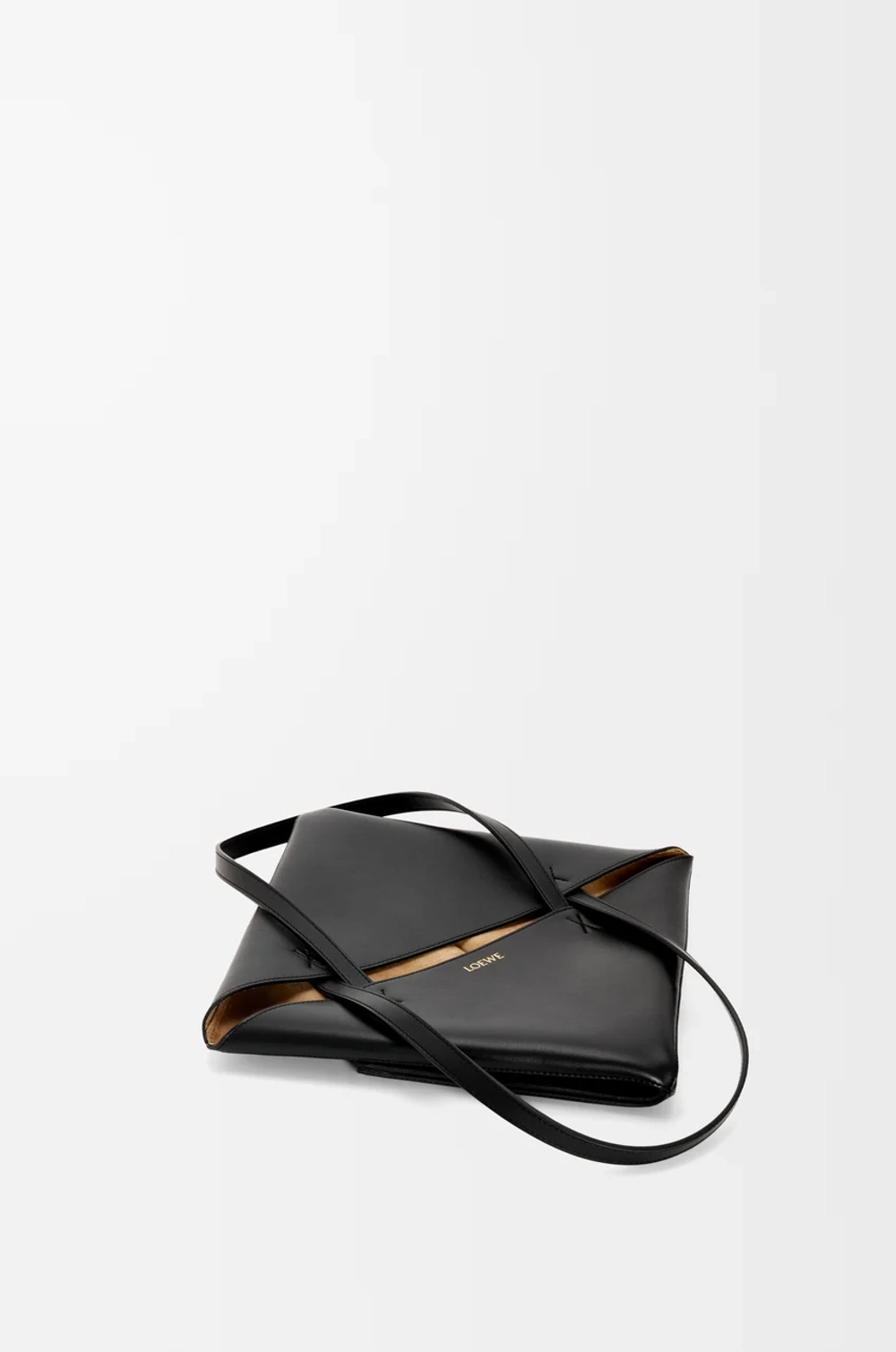 Loewe Средняя складная сумка-тоут Puzzle Fold из блестящей телячьей кожи, черный